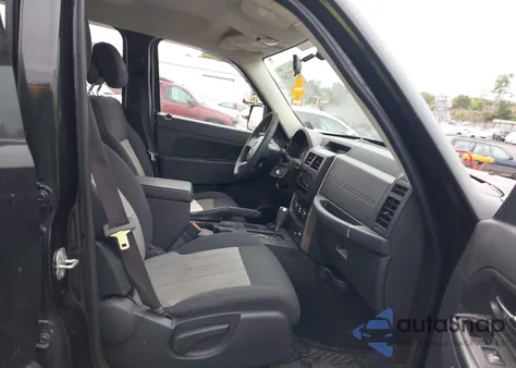 2010 Jeep Liberty Sport from USA, damaged, VIN 1J4PN2GK7AW145290